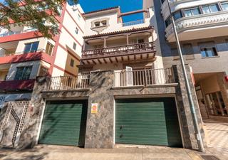 Xalet a Rambla de santa cruz 132. Chalet independiente en pleno centro de santa cruz
