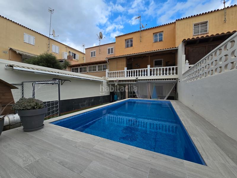 Foto 0ca064fa-2e82-4f7c-bcbe-f1e2f96d9e15. Casa adossada a calle francisco feo rodriguez 13 a Arona