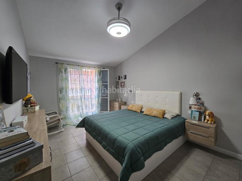 Foto dd72deaa-0b9d-459d-b6c9-3729510ed9d3. Casa adossada a calle francisco feo rodriguez 13 a Arona