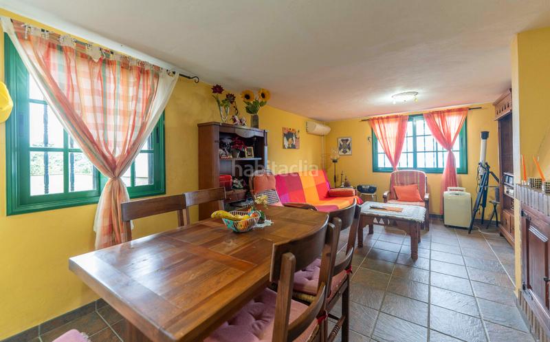 Foto 7e8f96bc-a576-472c-ae48-7e80fdc93a84. Masia amb xemeneia aparcament a La Perdoma - San Antonio - Benijos Orotava (La)