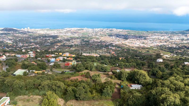 Foto 814a4bba-d745-40bd-86b0-b68b8e19c6df. Masia amb xemeneia aparcament a La Perdoma - San Antonio - Benijos Orotava (La)