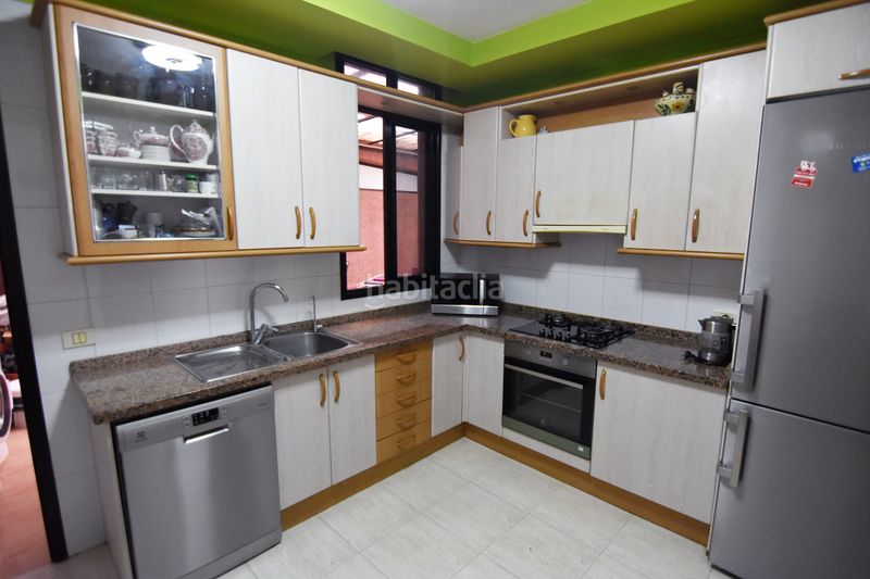 Foto c6f0f5d9-a01c-4294-9c24-f956258d757d. Piso exclusiva vivienda con gran terraza y vistas al océano atlántico en Radazul. en Rosario (El)