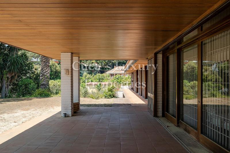 Foto 557481c2-0ddb-4ce0-b348-98f1687175f6. Chalet mit heizung parking pool in Rocaferrera Sant Andreu de Llavaneres