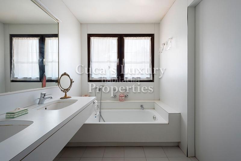 Foto b7398e04-0e91-4a29-94e3-8c33f8ca87f7. Chalet mit heizung parking pool in Rocaferrera Sant Andreu de Llavaneres