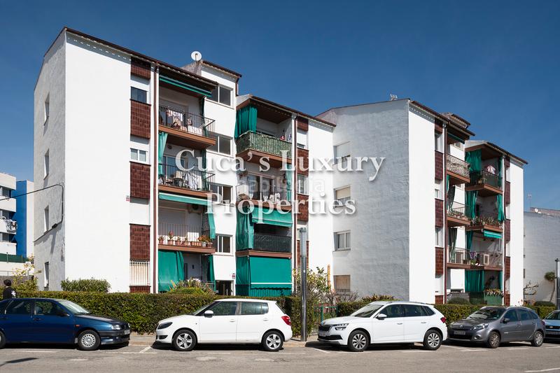 Foto ac1d8b57-bba1-4e93-881c-9dd094dc85a6. Piso con reforma integral para re-estrenar. junto al centro. soleado en Arenys de Mar