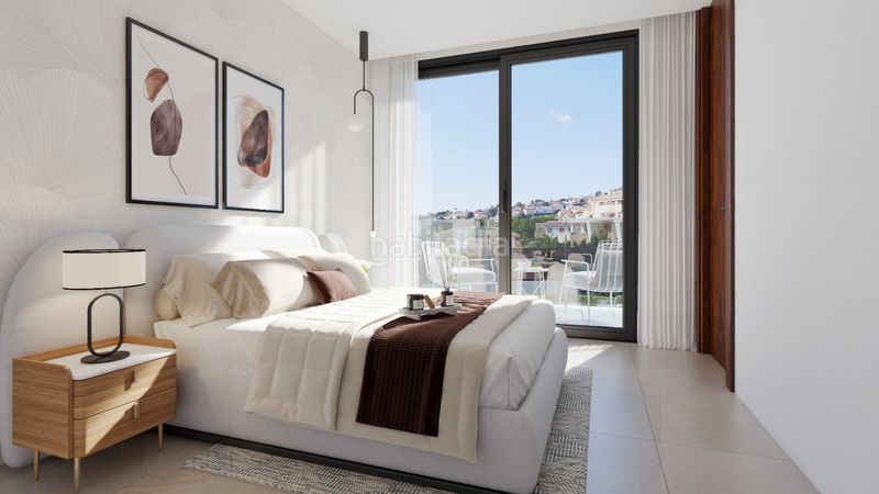 Foto 0f8855fb-3611-46c2-beb9-c90fa9ccc9d6. Casa aparellada 117m<sup>2</sup> amb piscina a Finestrat pueblo Finestrat