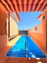 Casa en Calle excautivos 2. ? casa independiente en bigastro (la pedrera) ?