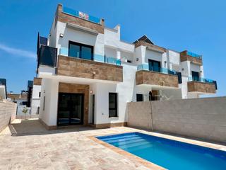 Casa adosada  Carrer sant vicent 3. ?? luxury detached villa in altos de polop – from €385,000