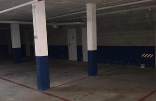 Rent Car parking  Carrer de pau font de rubinat. Parking en el centro de reus