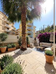Planta baixa a Carrer de lleida 9. Se vende apartamento con jardin privado en pleno puerto de cambr