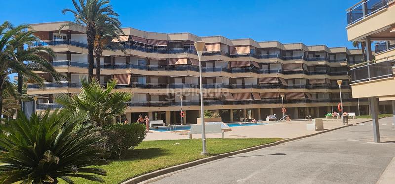 Foto 4518d98f-f623-4069-88a3-7a95d4f587c6. Apartamento piso en venta en sol de españa primera linea vistas piscina y garaje en Cambrils