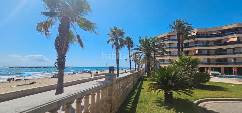 Foto 6d424435-e88b-4697-ac5a-da82bd4aaac0. Apartamento piso en venta en sol de españa primera linea vistas piscina y garaje en Cambrils