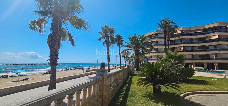 Foto a7b35c43-fc31-4e02-8857-105719207e29. Apartamento piso en venta en sol de españa primera linea vistas piscina y garaje en Cambrils