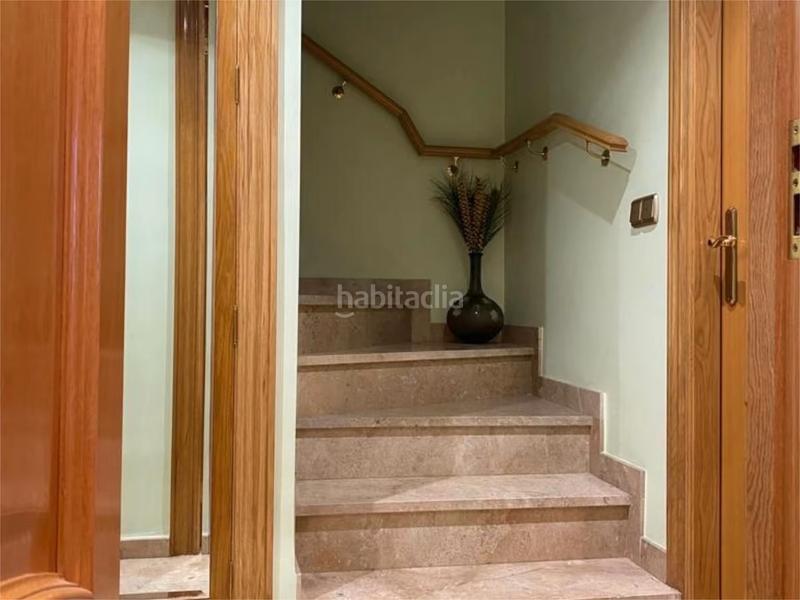 Foto 842a926b-6e78-451f-8ea7-f12da6b5d503. Casa pareada en calle de los caños 3a triplex con jardín y piscina comunitaria en pleno verdolay en santo ángel en Murcia