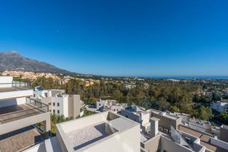 Penthouse en Los Naranjos. Atico duplex de 3 dormitorios a estrenar en nueva andalucia