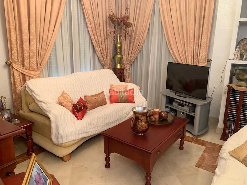 Foto f725bb5d-0aee-456a-97ae-2e91c3e615c6. Casa con piscina in San Pedro de Alcántara Pueblo Marbella