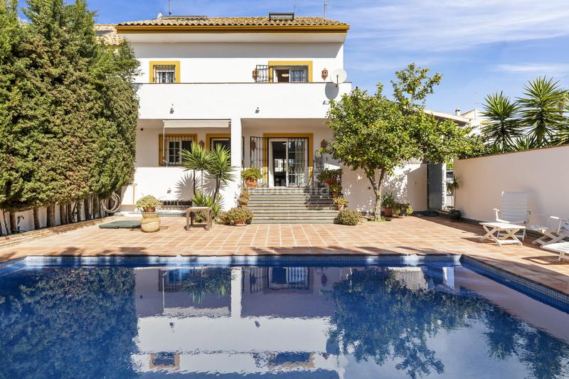Foto 17bea9cb-aa3b-4874-8cb8-913a471cea7f. Casa adosada amplia casa adosada de estilo andaluz en san pedro de alcántara, málaga en Marbella