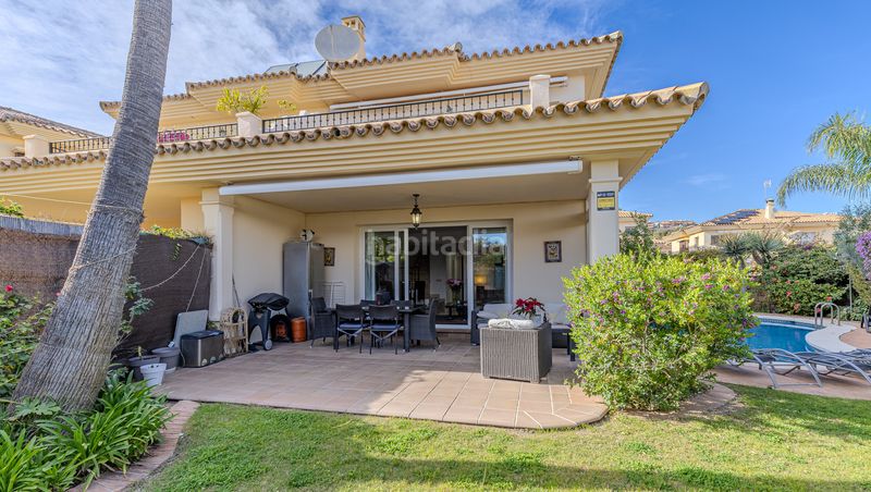 Foto 6729564c-978e-47ad-a119-26905b5df493. Casa aparellada amb aparcament piscina a Riviera del Sol Mijas