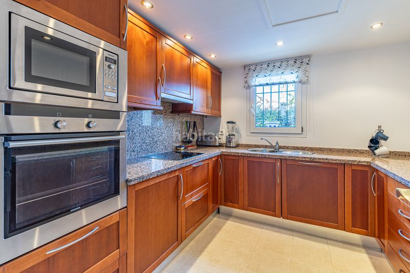 Foto 9cfe5e52-5bdd-4a47-a894-0291da120c52. Casa aparellada amb aparcament piscina a Riviera del Sol Mijas