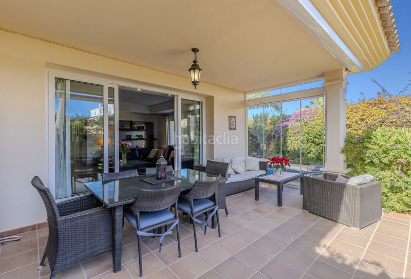 Foto dd0801c4-8f06-4c1b-a55c-64a579503702. Casa aparellada amb aparcament piscina a Riviera del Sol Mijas