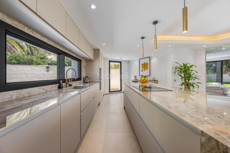 Foto a22dcab9-8d1e-4183-ba61-f9ab2ae7e234. Casa amb aparcament piscina a Marbesa Marbella