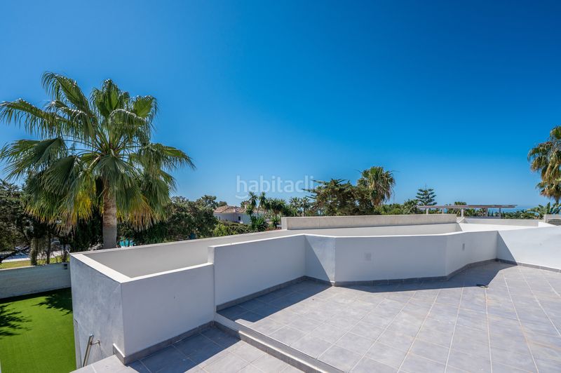 Foto 106b8c5a-7b1d-46c1-8796-a6f36a4107b2. Casa amb aparcament piscina a Marbesa Marbella
