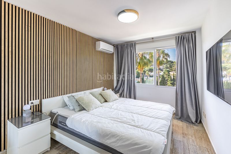 Foto b2b7e24d-f39c-4182-9b19-6be552209697. Dúplex amb piscina a Marbesa Marbella