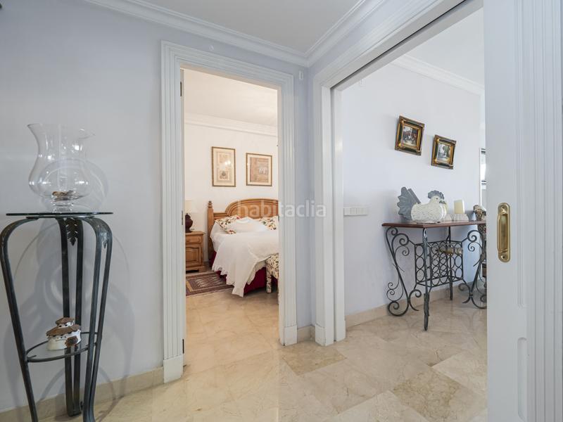 Foto 1f5849cb-46cf-4e98-af67-0766906c2241. Apartamento  en primera linea de playa en la herradura en Marbella
