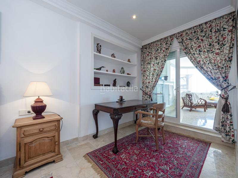 Foto 640696fb-77d0-438b-af93-89b9b8dc73ea. Apartamento  en primera linea de playa en la herradura en Marbella