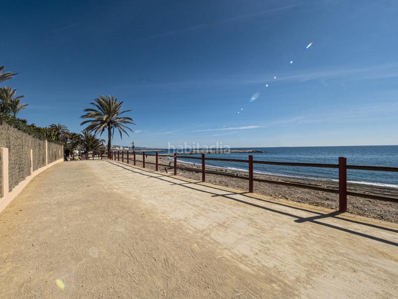 Foto a4cc8583-069d-49f6-a266-99d30abff056. Apartamento  en primera linea de playa en la herradura en Marbella