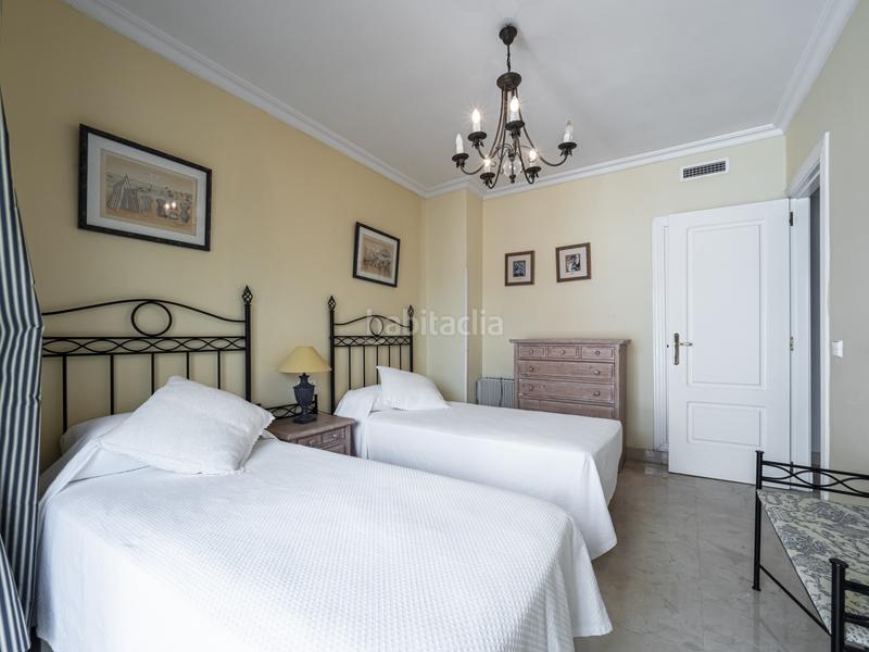 Foto a86f98cb-6470-429f-8708-e72202e8f1a7. Apartamento  en primera linea de playa en la herradura en Marbella