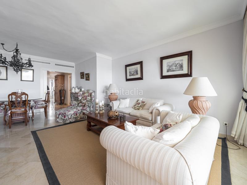 Foto eafe3ec3-c4e4-4373-a59e-0979c437a552. Apartamento  en primera linea de playa en la herradura en Marbella