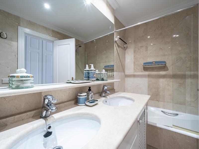Foto ee909a52-536b-4741-8524-54000f454111. Apartamento  en primera linea de playa en la herradura en Marbella