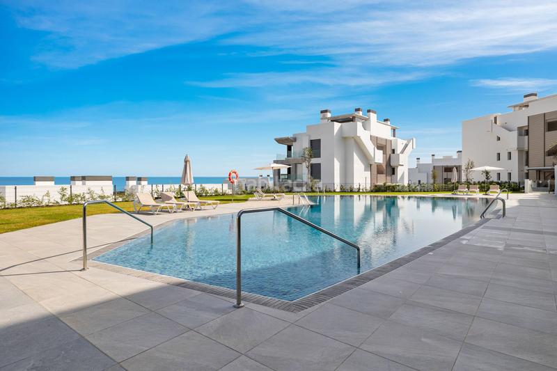 Foto 6d0ba3e7-b117-42b3-bf6d-ec1814093900. Planta baixa amb aparcament piscina a La Quinta Benahavís