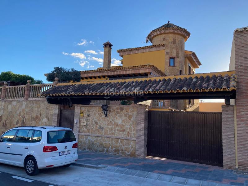 Foto 1b21d5b7-99c6-4856-ad7d-1517ff9a33b5. Chalet traditional andalusian style villa en Centro ciudad Fuengirola