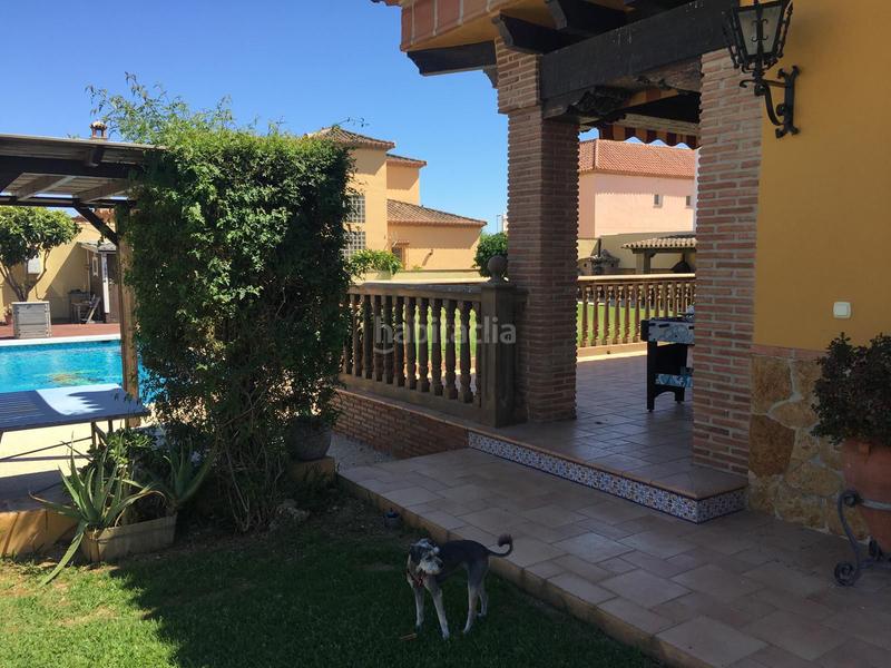 Foto d0fa6d0f-cf02-4eb7-93f7-de92fda36462. Chalet traditional andalusian style villa en Centro ciudad Fuengirola