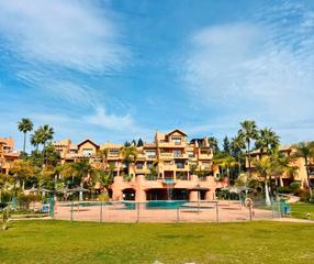 Apartament a La Concha - Resina Golf. Apartment with private terrace in sotoserena, estepona