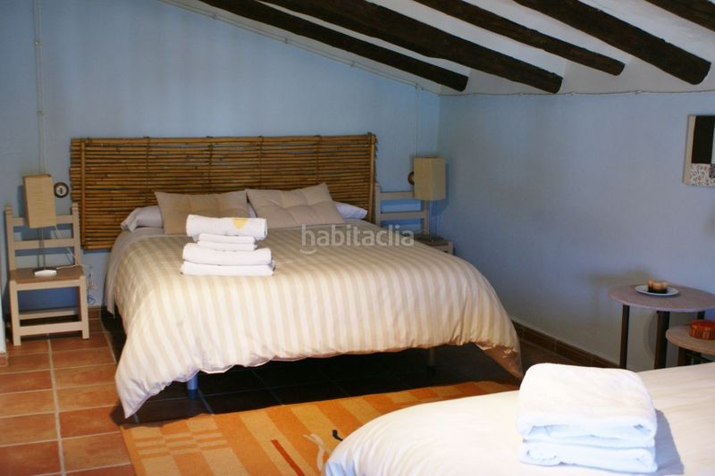Foto e40d5a32-c9a3-4e00-aff4-d70cfb1297cc. Maison avec parking dans Hellín