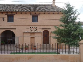 Casa en Hellín. Casa en venta en norte, 6 dormitorios.