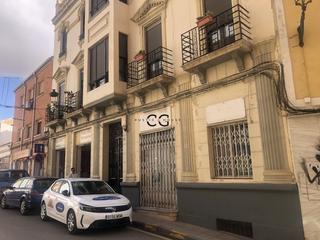Local Comercial a Hellín. Local com. en venta en ayuntamiento.