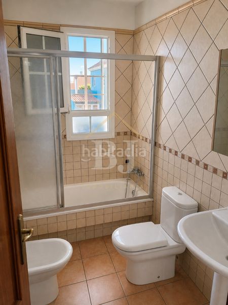 Foto ddd0bb24-1233-462f-ae99-26b993f3be10. Casa adossada amb aparcament a Buen Paso - La Mancha Icod de los Vinos