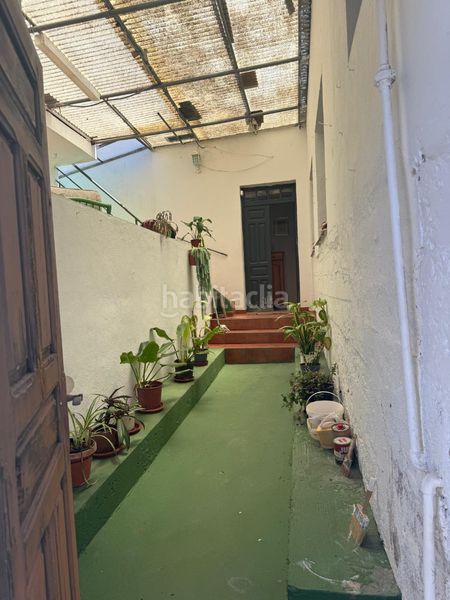 Foto ef6fad37-3757-4ad4-8635-e5f78c59eb7c. Casa amb aparcament a San Juan de la Rambla