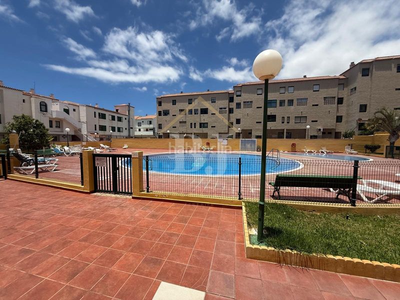 Foto ca7cb794-bb70-4649-843f-070e00932dab. Apartament amb aparcament piscina a Costa del Silencio Arona