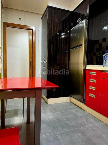 Foto 4c3dd6d4-5f20-4e76-9b5b-01980c5931ad. Alquiler piso en avenida porteliña 7c se alquila bonito piso en Poio