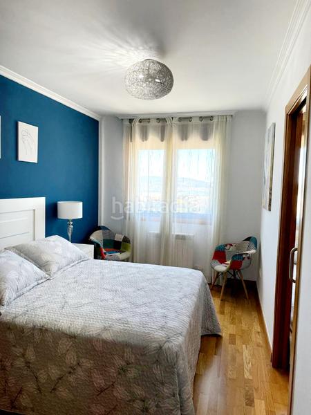 Foto 3ffe1ab9-cbf3-4ac5-aebe-fc5da747f6f1. Rent flat in avenida porteliña 7c in Poio