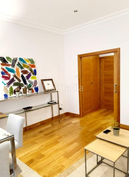 Foto 2f58073a-bb04-41f6-a929-029f0eac1d8b. Rent flat with heating in Poio