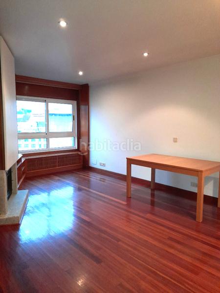 Foto 2599d840-87ec-4a06-b663-d21d82616518. Affitto appartamento con camino riscaldamento parcheggio in Pontevedra