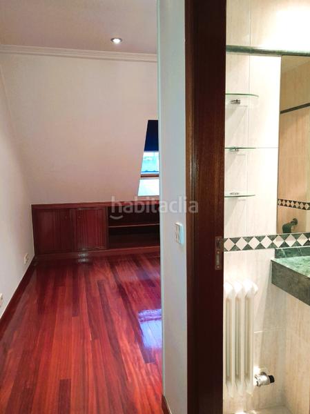 Foto 91906301-2588-44eb-ab99-fc5d77b55ce1. Affitto appartamento con camino riscaldamento parcheggio in Pontevedra