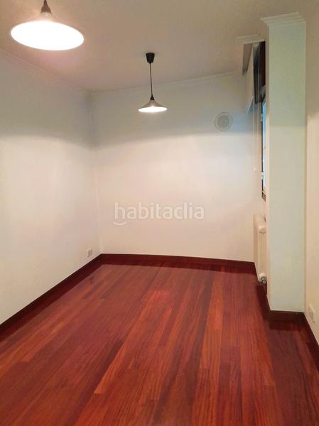 Foto 9e2e5487-aaf1-4f48-ad0c-3db6abe3770c. Affitto appartamento con camino riscaldamento parcheggio in Pontevedra