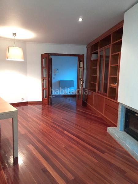 Foto 329ef33c-d0c9-4e63-91cd-2bff88830a52. Alquiler piso  céntrico de tres dormitorios en Pontevedra